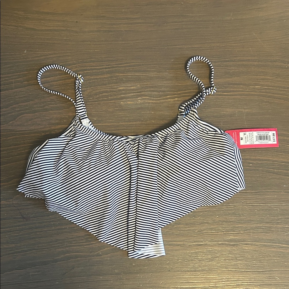NWT Medium Xhilaration Black and White Bikini Top